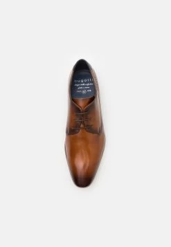 Bugatti Morino - Veterschoenen - Cognac -Schoenen Serie Winkel 2c4015fffa7f4eeeb57c4f0449842000