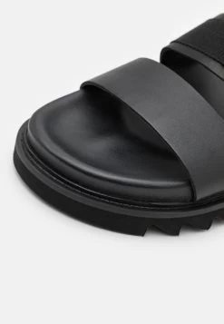 YOURTURN Unisex - Sandalen - Black 13 YOURTURN Unisex - Sandalen - Black -Schoenen Serie Winkel 3072e5cab4ef4153b3cfbe3a9d4f4078