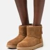 Ugg Classic Mini Logo Zip - Korte Laarzen - Chestnut -Schoenen Serie Winkel 532a050e63994b8d8da8a740b65fd9a8