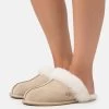 Ugg Scuffette - Pantoffels - Mustard Seed/Natural -Schoenen Serie Winkel 71744e0028554ac09bd5778e810b9ca8