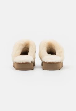Ugg Disquette - Pantoffels - Chestnut -Schoenen Serie Winkel 7ad139fafb204b06939c1bed1b37bd51
