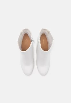 Anna Field Korte Laarzen - White 13 Anna Field Korte Laarzen - White -Schoenen Serie Winkel 7cf234146e5b4ebb81c55d1ac9b9e340