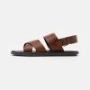 Pier One Unisex - Sandalen - Cognac -Schoenen Serie Winkel 7eec6c27b8ac4834be9563e04dfa19d3