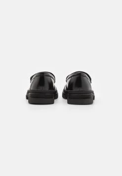 YOURTURN Instappers - Black 10 YOURTURN Instappers - Black -Schoenen Serie Winkel 9e2db4d6f11446cc9d7a304ff1ecc8c6