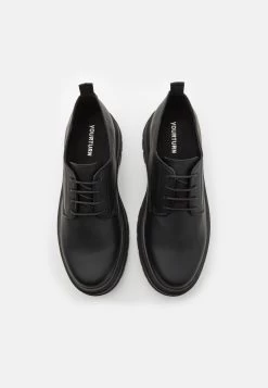 YOURTURN Unisex - Veterschoenen - Black -Schoenen Serie Winkel 9fa49796f65c4877931c82951cb9937c