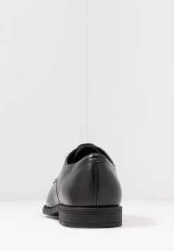 Pier One Veterschoenen - Black 11 Pier One Veterschoenen - Black -Schoenen Serie Winkel d80a9138d2bb4dc2833242f8c9ed9cd8