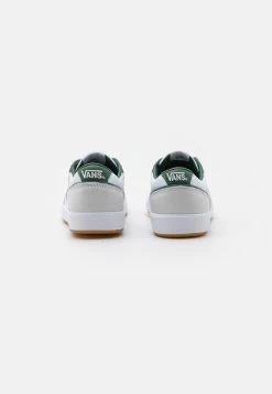 Vans Lowland Unisex - Sneakers Laag - Court Green/White -Schoenen Serie Winkel eeaa8bd981d24f99a96506158631bdf2