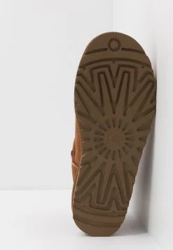 Ugg Classic Mini - Korte Laarzen - Chestnut -Schoenen Serie Winkel f0f559067ccf4590aa558b00d1910382